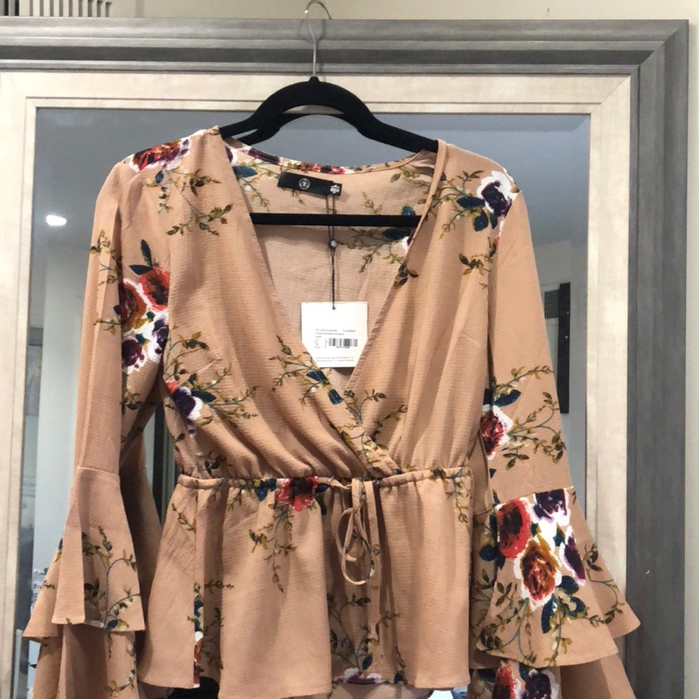 Ruffle Sleeve Blouse